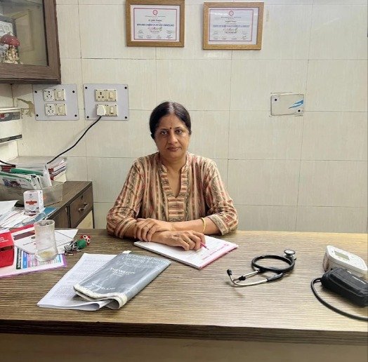 Dr. Jyoti Thapar - Gynecologist & Obstetrician